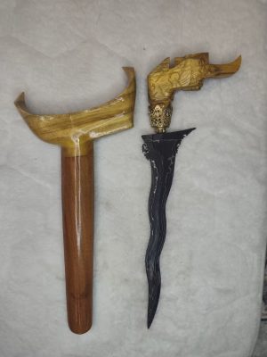 KERIS SELIT BERPAMOR LUK 5